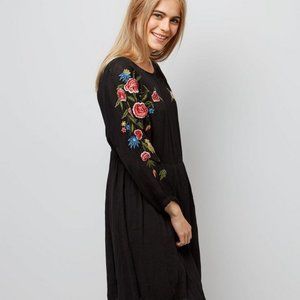 Zara Black Floral Embroidered Sleeve Dress